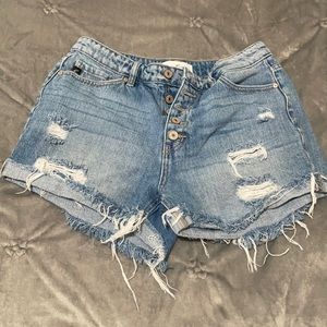 KanCan light wash denim jean shorts